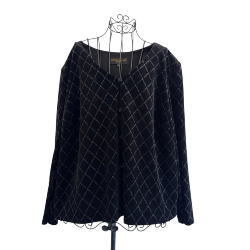 Donna Ricco Black Diamond Pattern Button Down Shirt